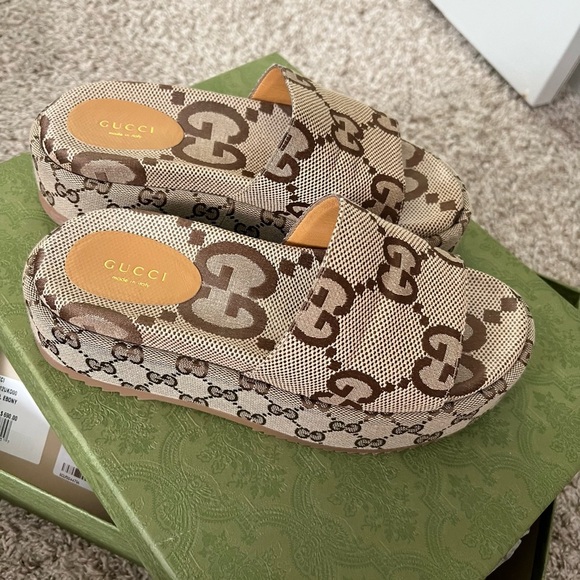 Gucci Authentic Macro GG Canvas Camel Ebony Platform Slide Sandal - Picture 5 of 12